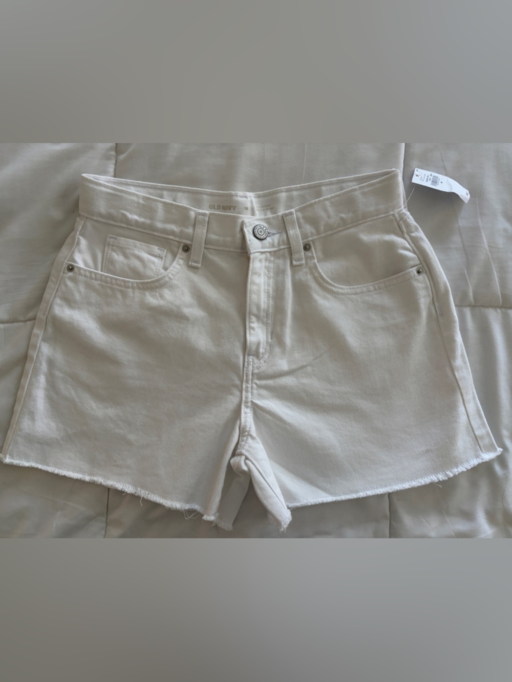 Girls high rise White Denim Frayed-Hem Shorts